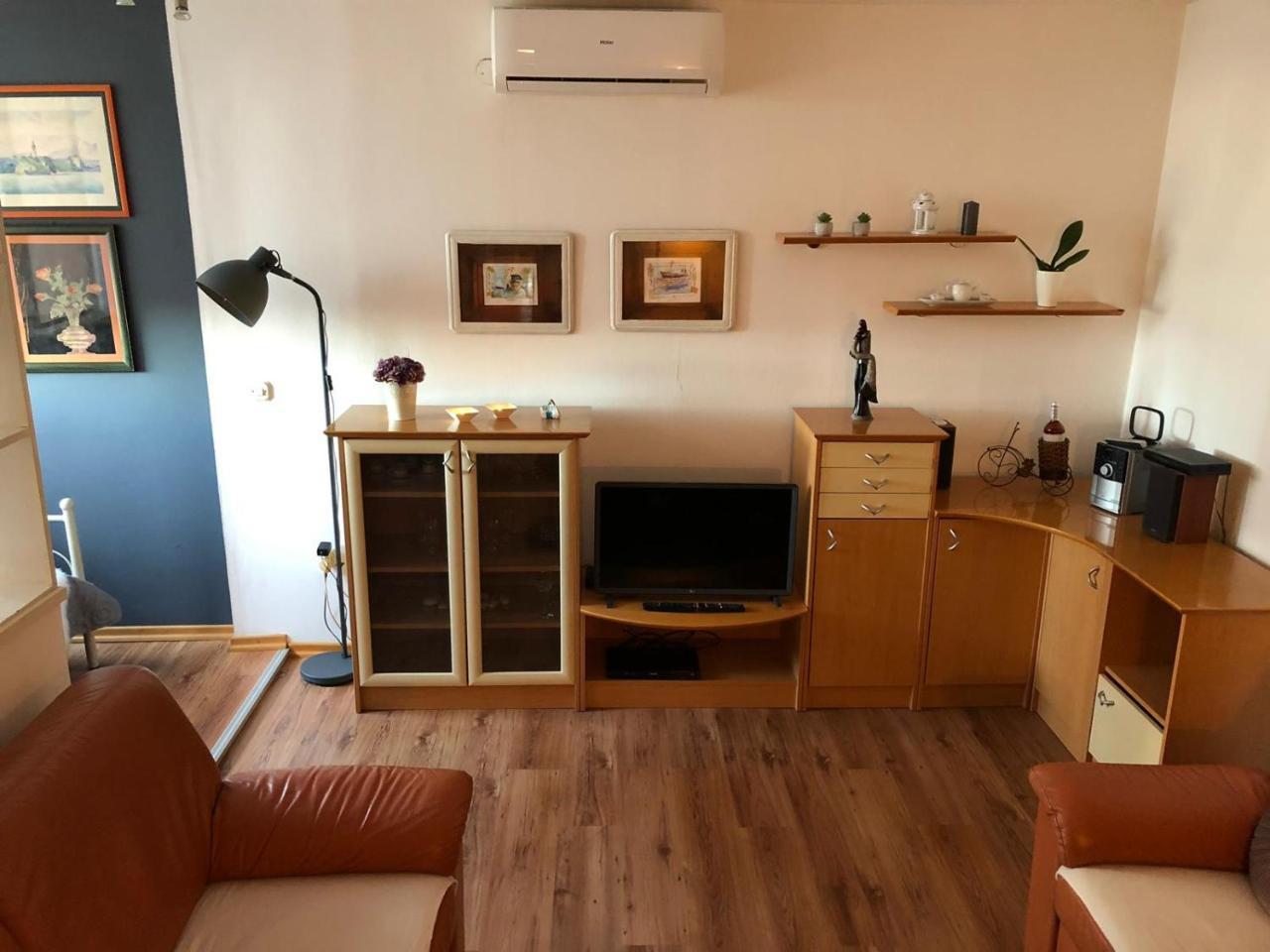Appartement Apartman Mera à Zadar Extérieur photo