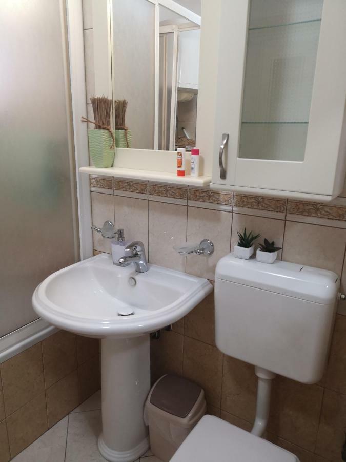 Appartement Apartman Mera à Zadar Extérieur photo