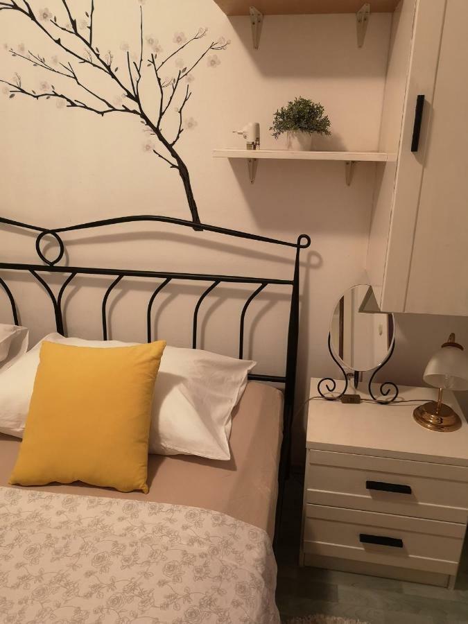 Appartement Apartman Mera à Zadar Extérieur photo