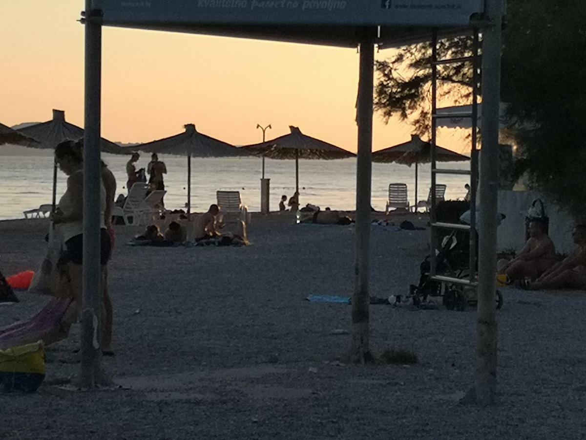 Appartement Apartman Mera à Zadar Extérieur photo